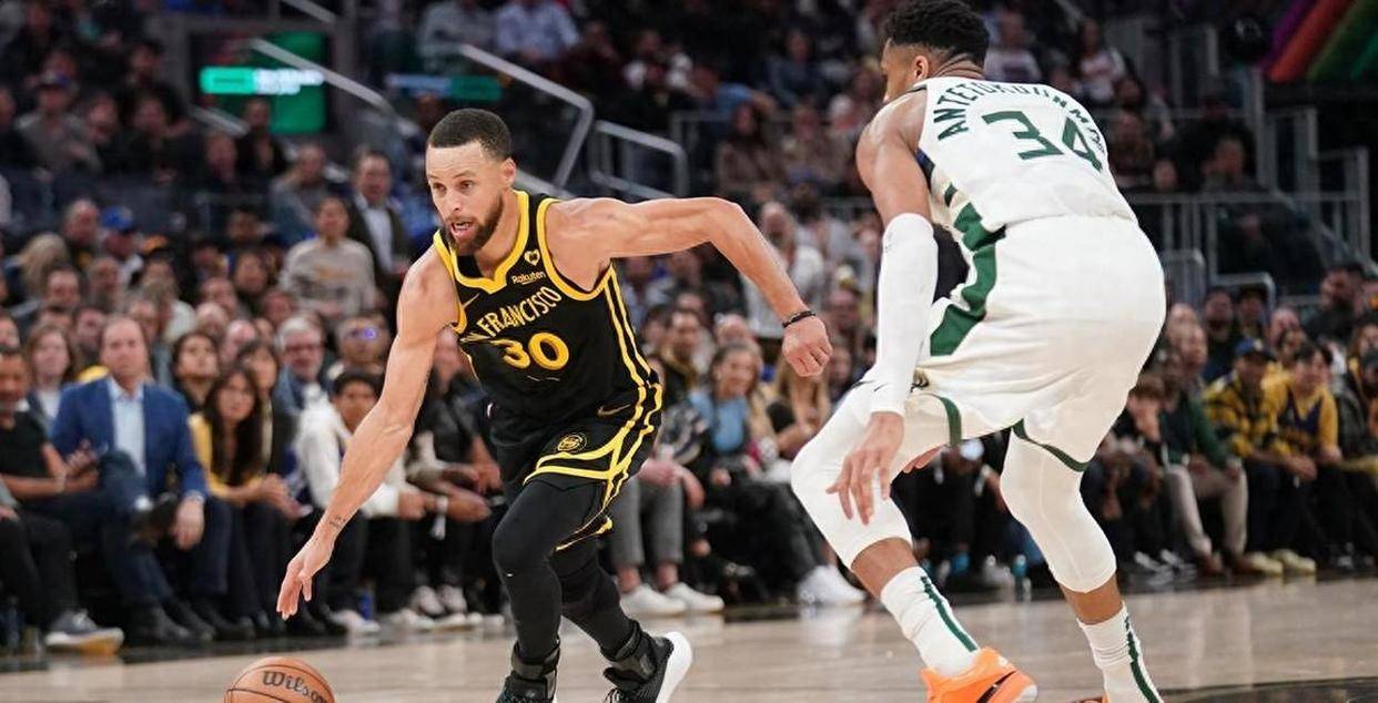 库里在雄鹿比赛中战术调整，持续失利引发热议！乐鱼体育娱乐