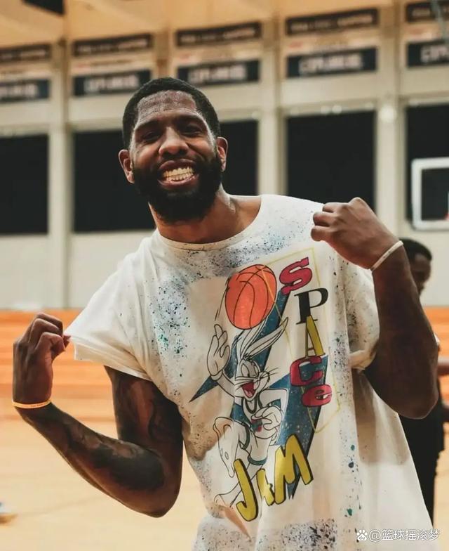 钱塘鲸鲨队鏖战瓯越黑豹队，体操邀请赛击败，替补奇兵立功。快速转换撕裂防线的简单介绍乐鱼体育登入