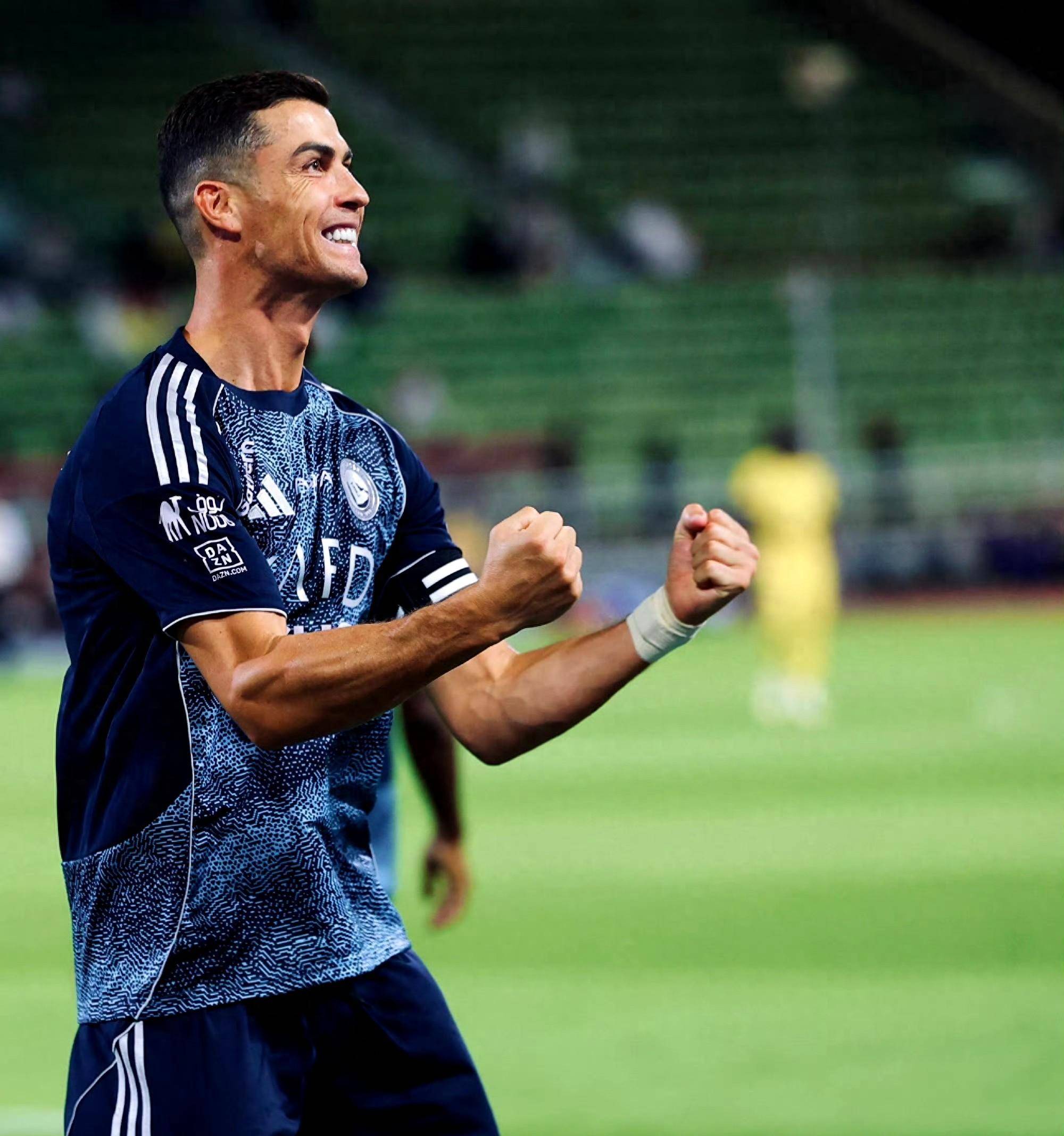 关于C罗回归赛场，逆转首场状态亮眼，快船观众沸腾！的信息乐鱼体育入口